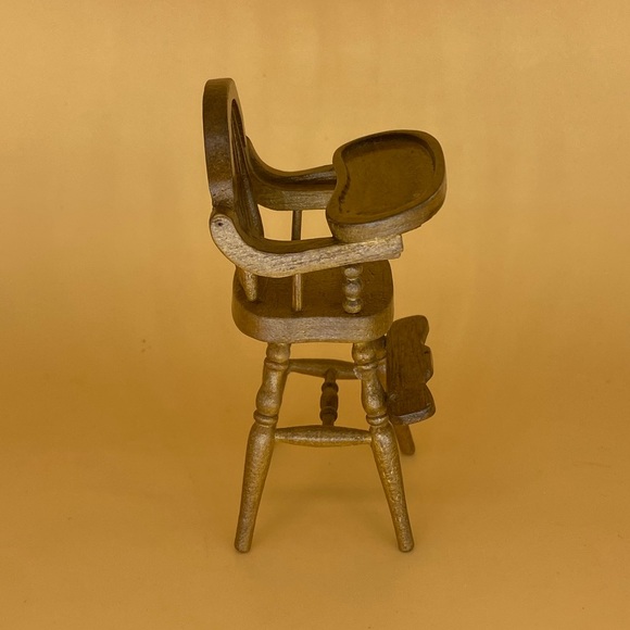 Town Square Miniatures High Chair - Picture 3 of 10